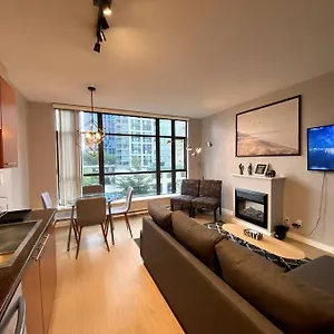 Apartment Entire In Heart Of Downtown Vancouver