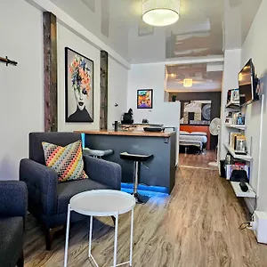 Apartment Place Des Arts By Hebergements Dcl, Quebec City