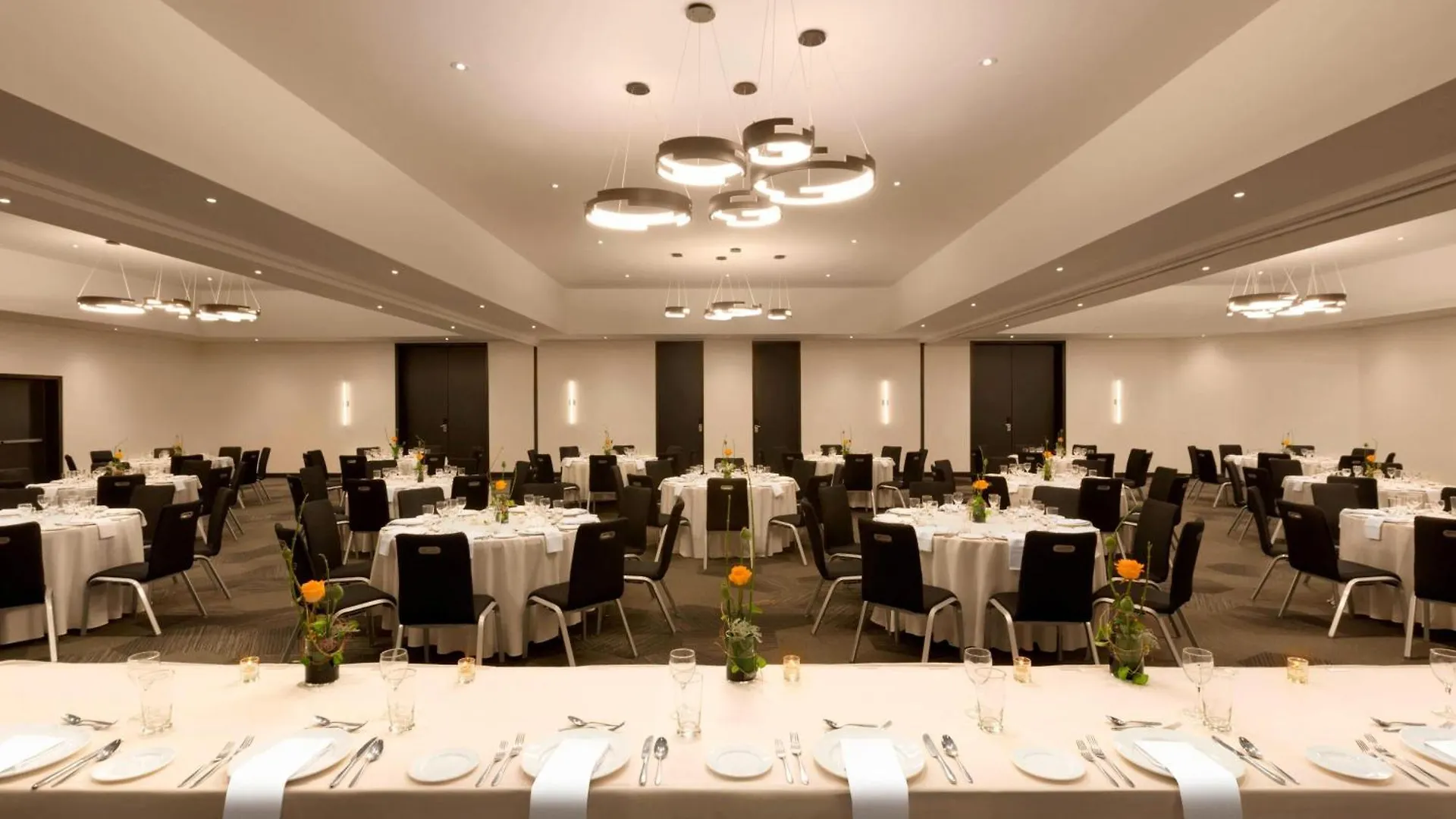 Hotel Pur, Quebec, A Tribute Portfolio Hotel 4*, קוויבק סיטי קנדה