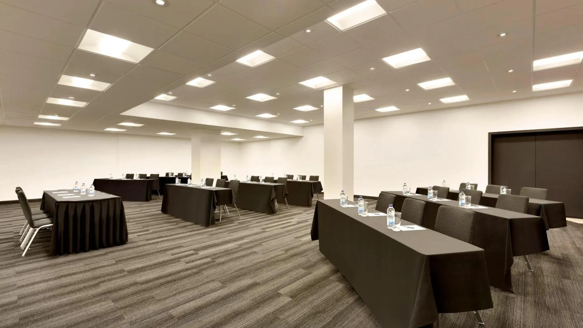 Hotel Pur, Quebec, A Tribute Portfolio Hotel קנדה